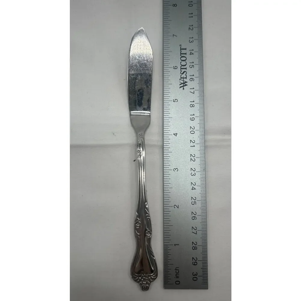 Oneida 18/0 Stainless Steel Butter Knife Wordsworth Replacemnt Flatware Spreader